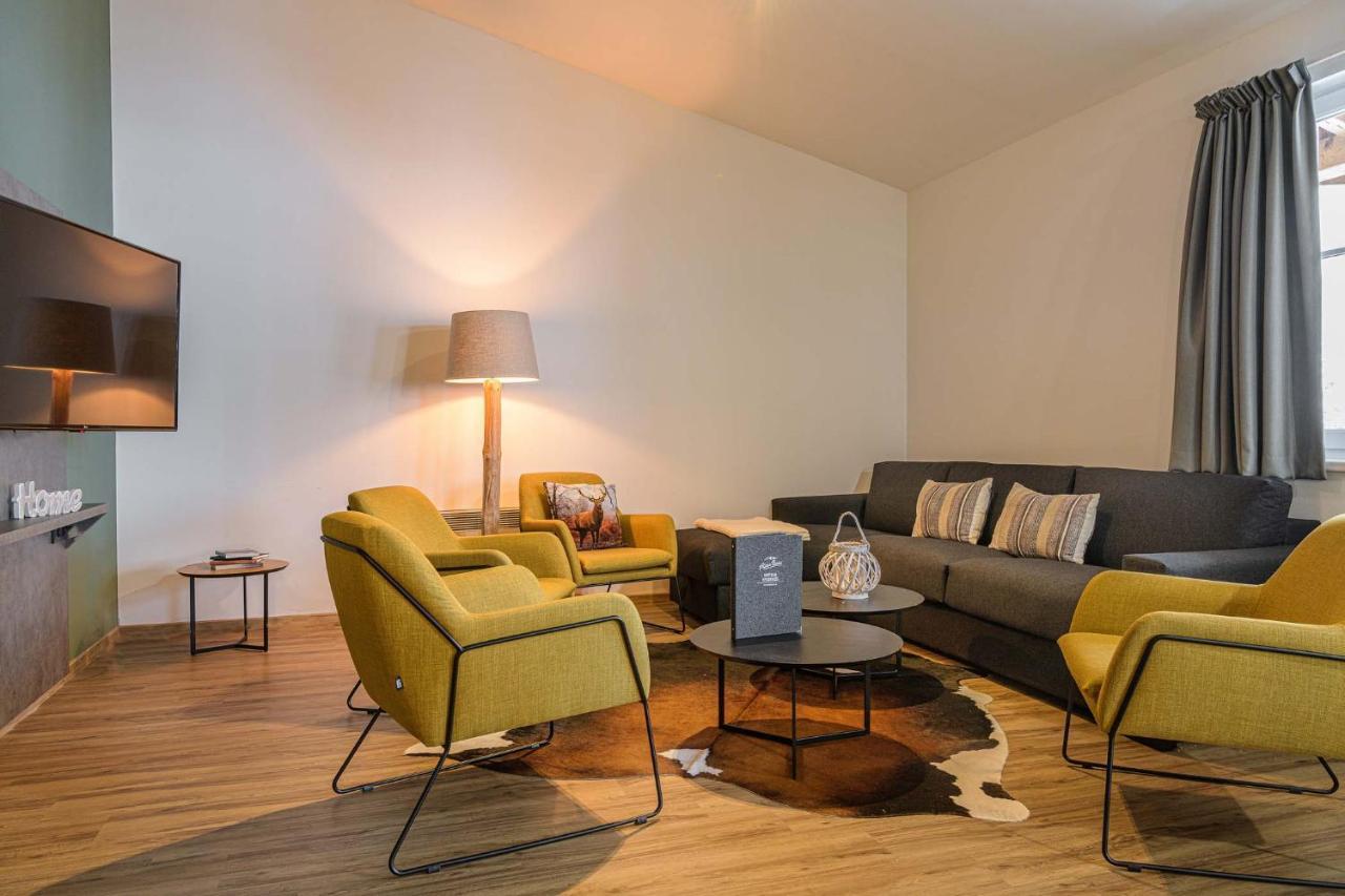 Alpenparks Apartment & Ferienresort Rehrenberg フィーホーフェン エクステリア 写真